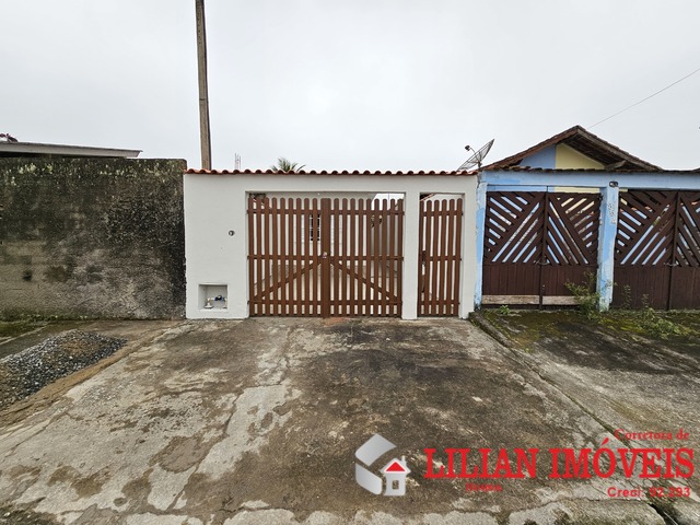 Casa para Venda em Mongaguá - 2