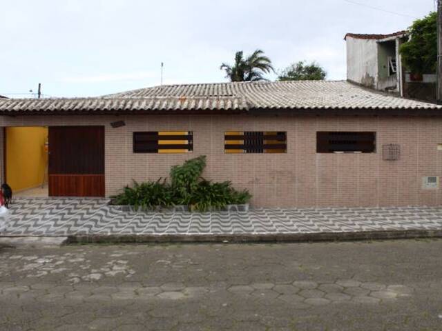 Casa para Venda em Mongaguá - 2