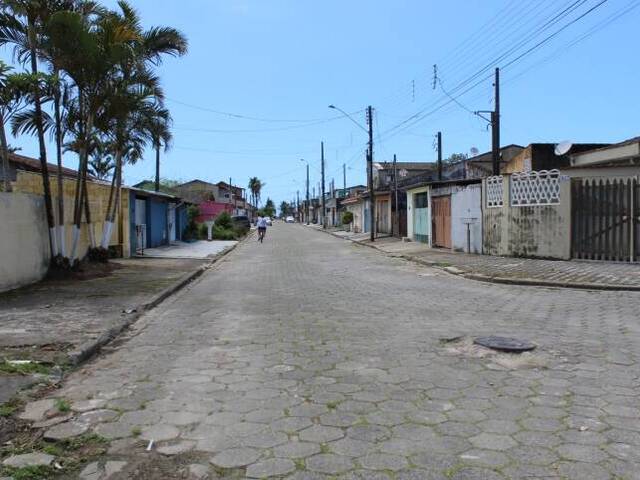 Casa para Venda em Mongaguá - 3