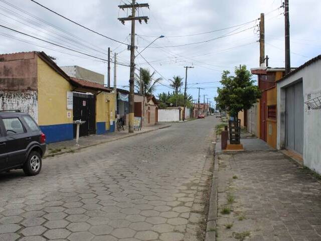 Casa para Venda em Mongaguá - 2